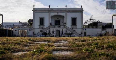 Bari, Villa Longo De Bellis: l dove si tenne il vertice tra Alexander, Eisenhower e Badoglio